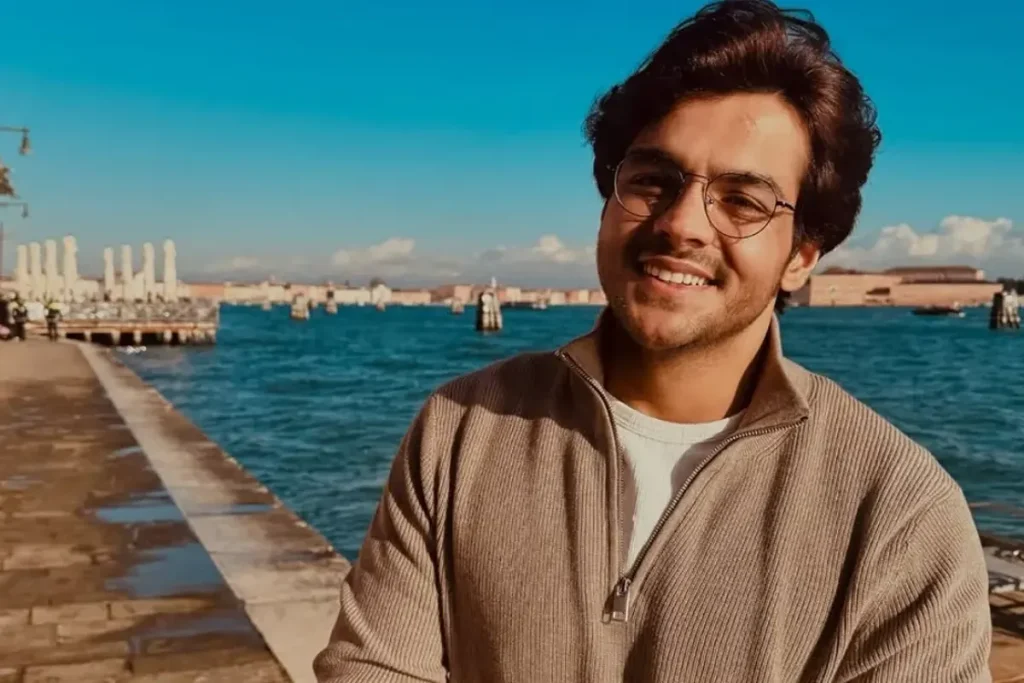 Top 10 Richest YouTubers in India and Their Insane Earnings 9 (Top 10 richest youtubers in India: Ashish Chanchlani)